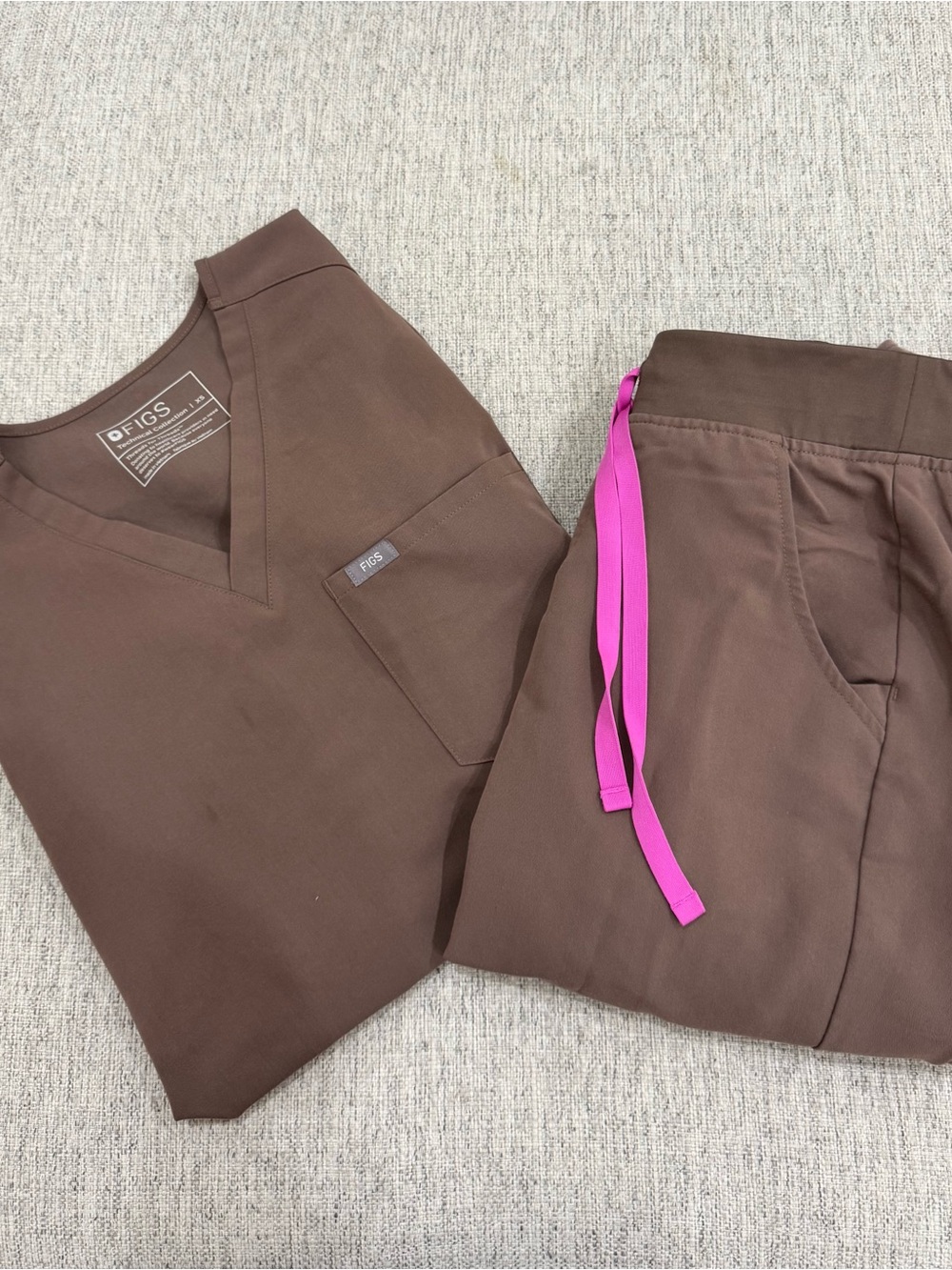 Figs Women's Brown Scrub set with Pink Drawstring (USED)